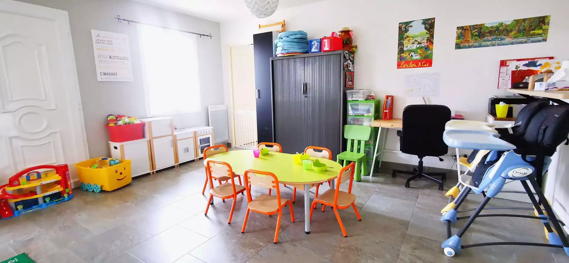 l'espace repas de la maison des petits pas