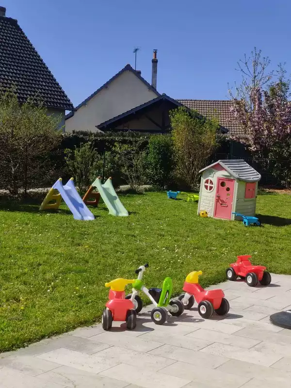 L'espace repas de la maison des petits pas